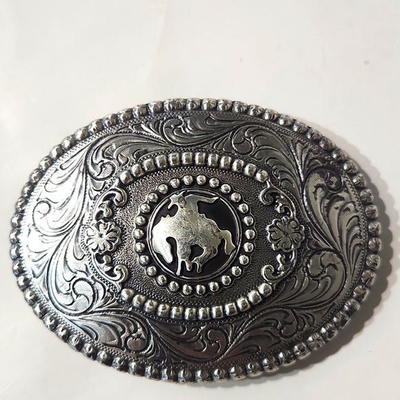 Nocona Western Rodeo Cowboy Cowgirl Buckle - Picture 5 of 5